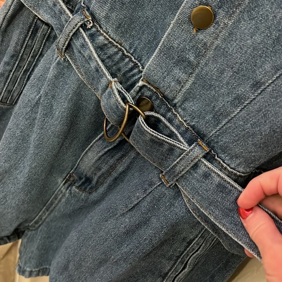 Polly denim belted shorts jumper - EUC - size 4 - Picture 4 of 8